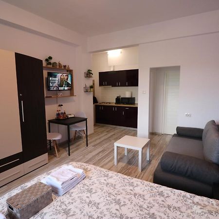 부쿠레슈티 Charming Cozy Studio - Old Town - Free Minibar 아파트 외부 사진