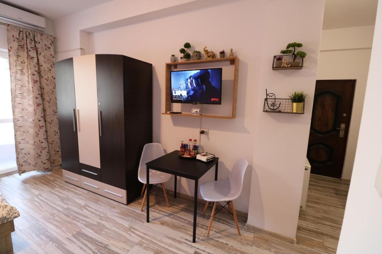 부쿠레슈티 Charming Cozy Studio - Old Town - Free Minibar 아파트 외부 사진